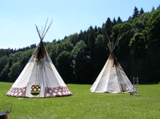 Stav�n� t�bora.